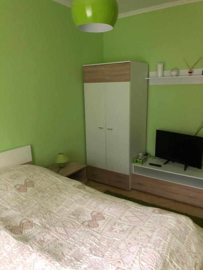 Bakonyi Mamutfenyo Vendeghaz Διαμέρισμα Tés Εξωτερικό φωτογραφία