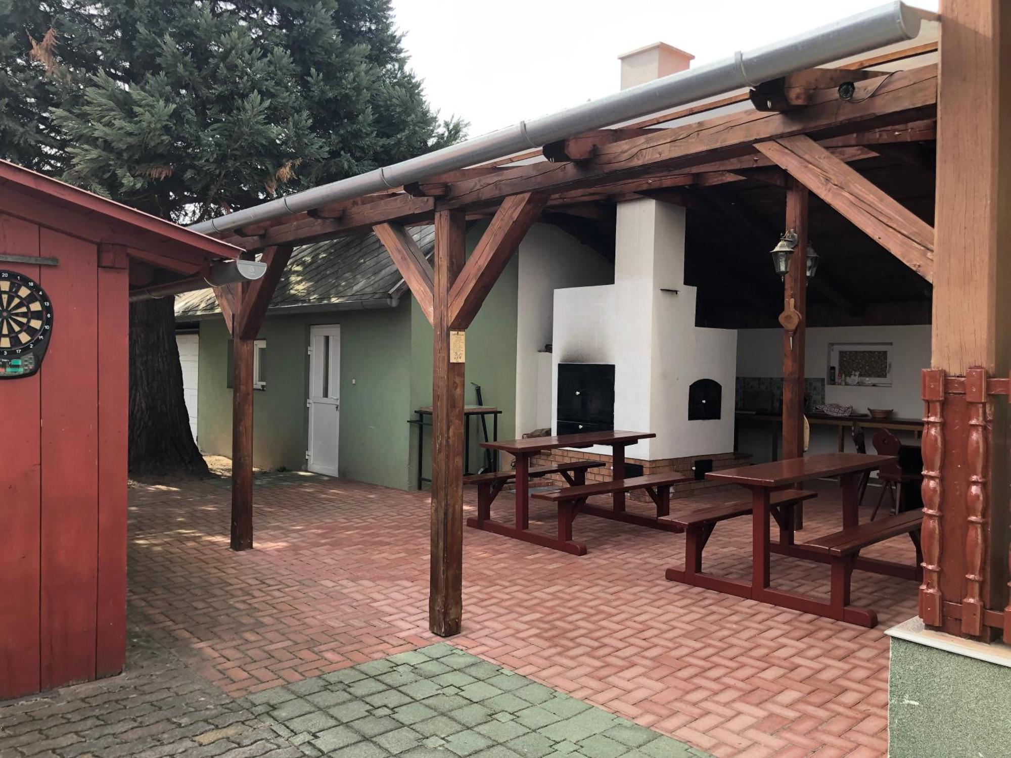 Bakonyi Mamutfenyo Vendeghaz Διαμέρισμα Tés Εξωτερικό φωτογραφία
