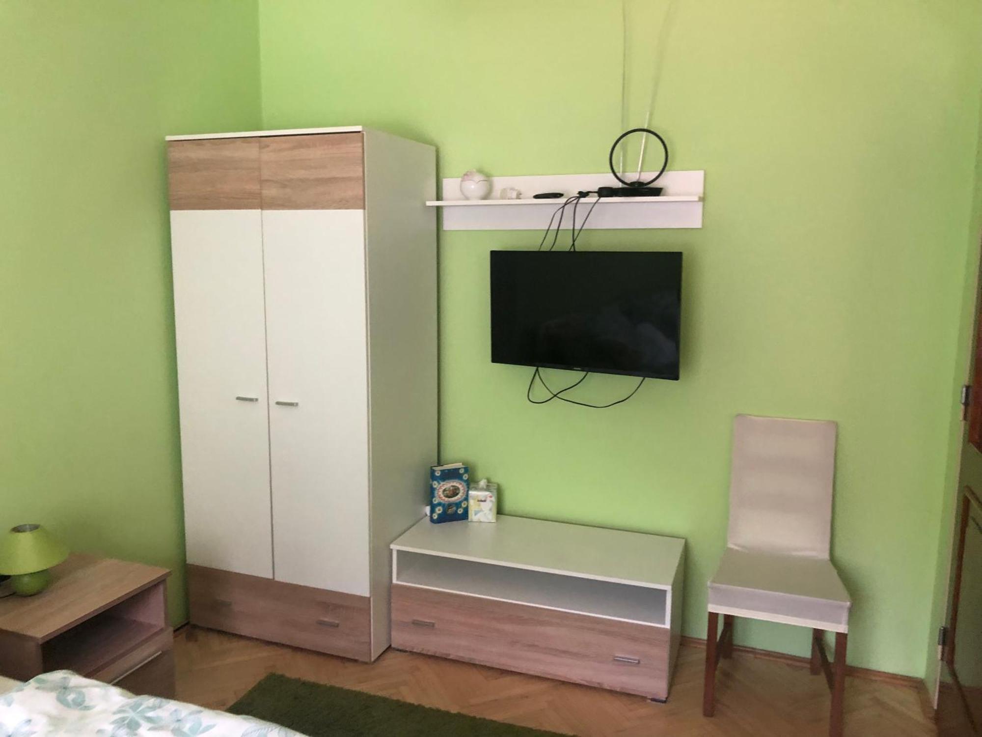 Bakonyi Mamutfenyo Vendeghaz Διαμέρισμα Tés Εξωτερικό φωτογραφία